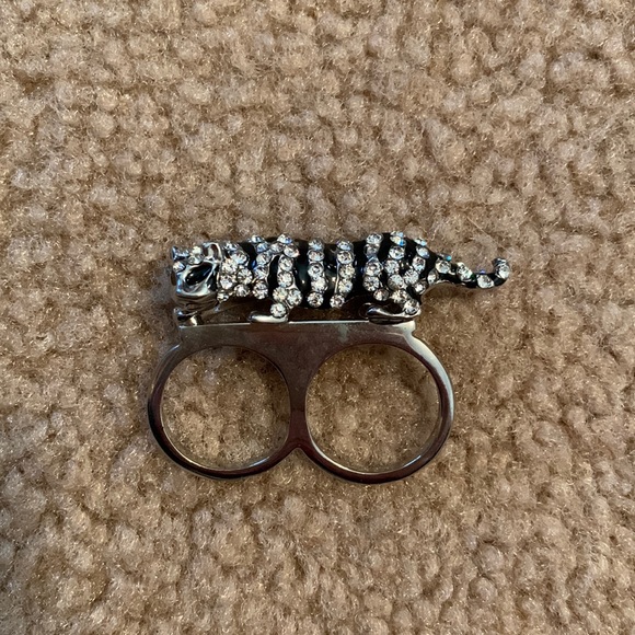 Jewelry - Tiger ring